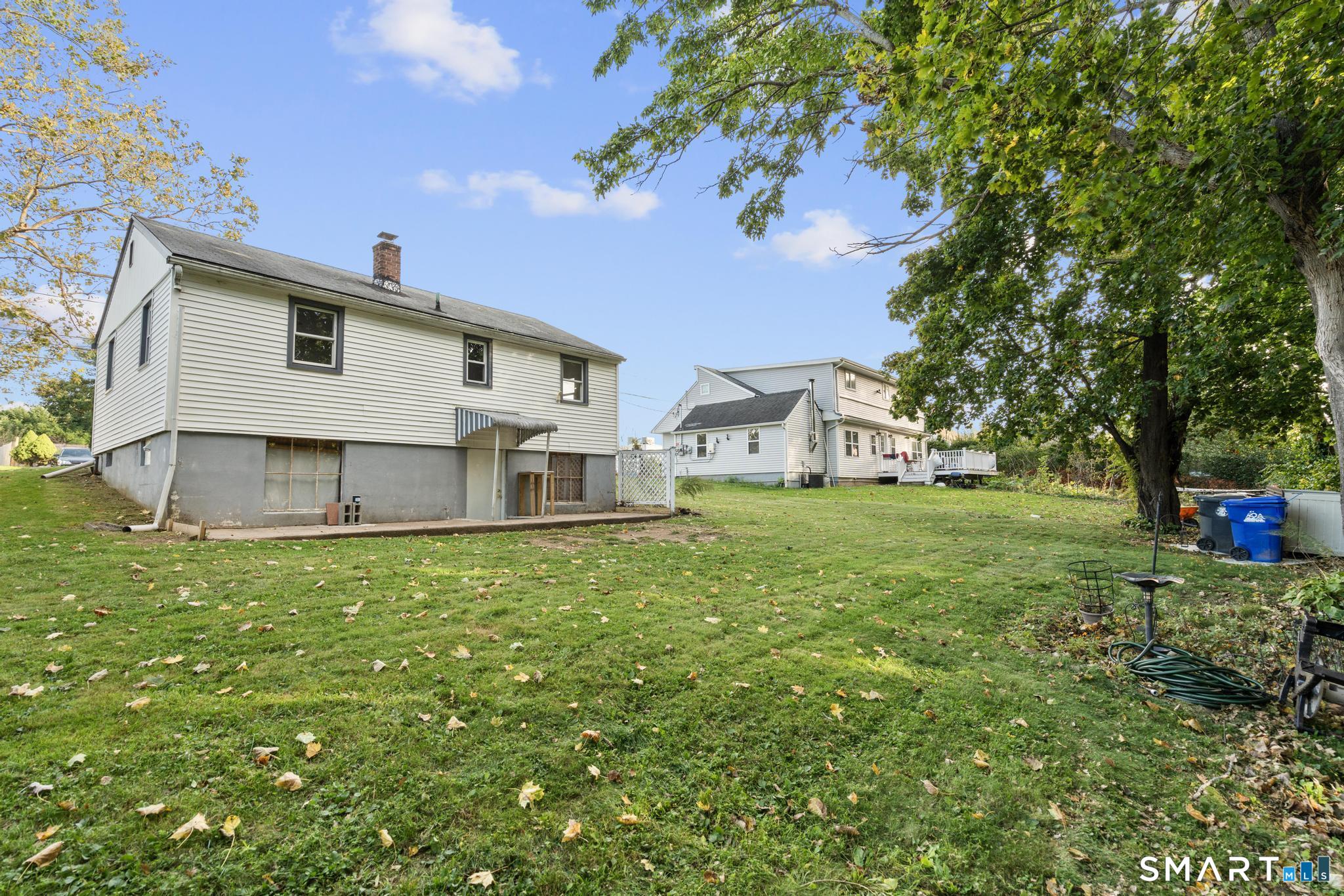 18 Gilbert Lane Branford CT 06405