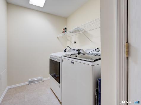 17 Bayberry Lane East Windsor CT 06088