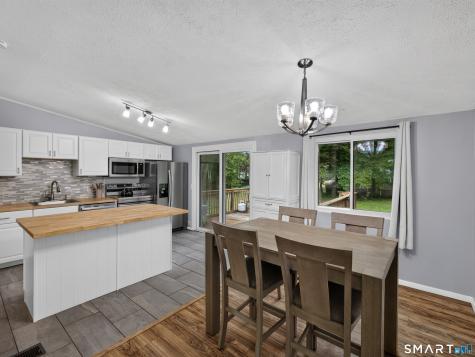 6 Pennywise Lane Ledyard CT 06339