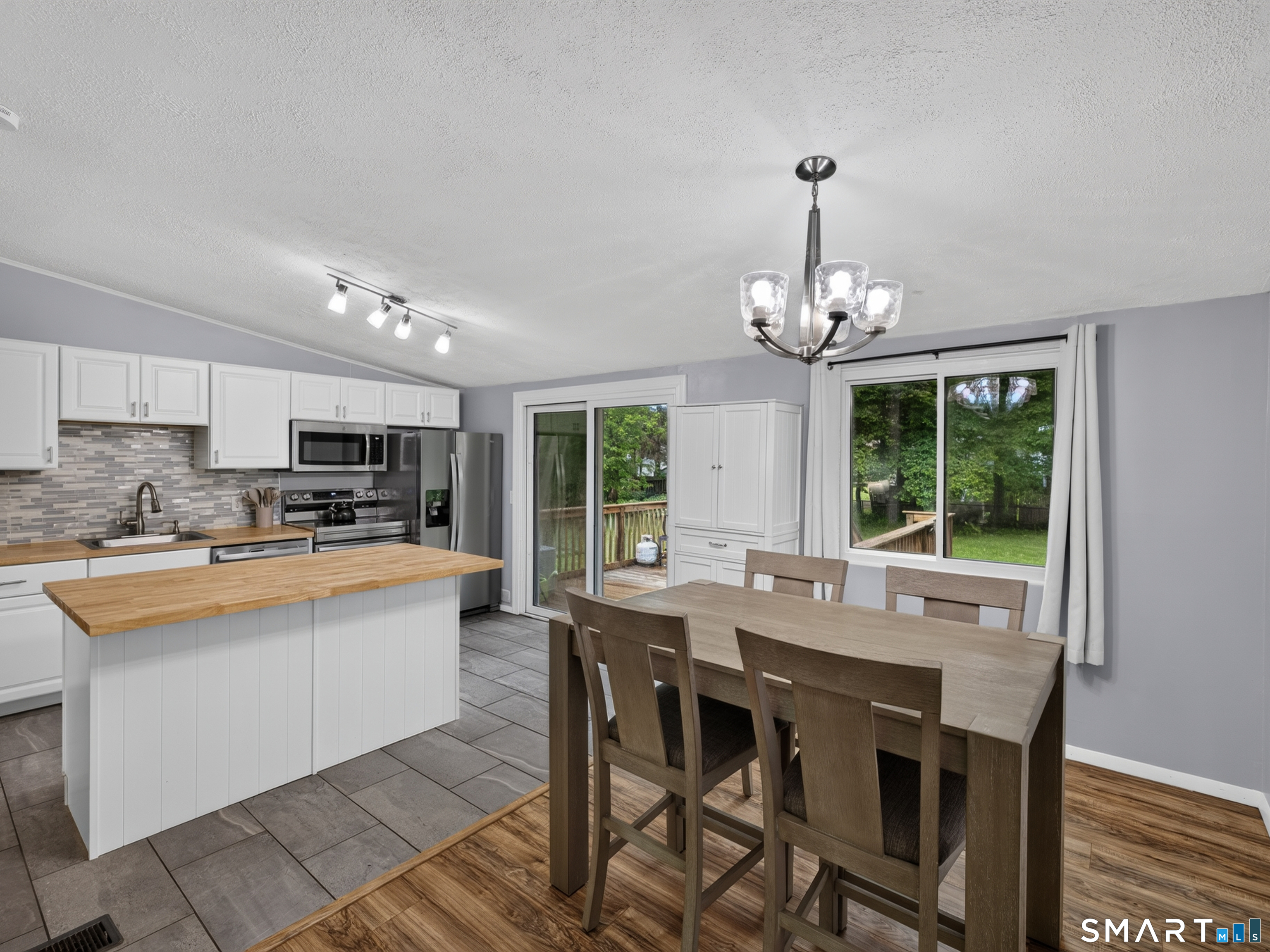6 Pennywise Lane Ledyard CT 06339