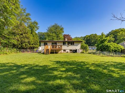 6 Pennywise Lane Ledyard CT 06339