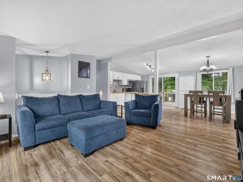 6 Pennywise Lane Ledyard CT 06339