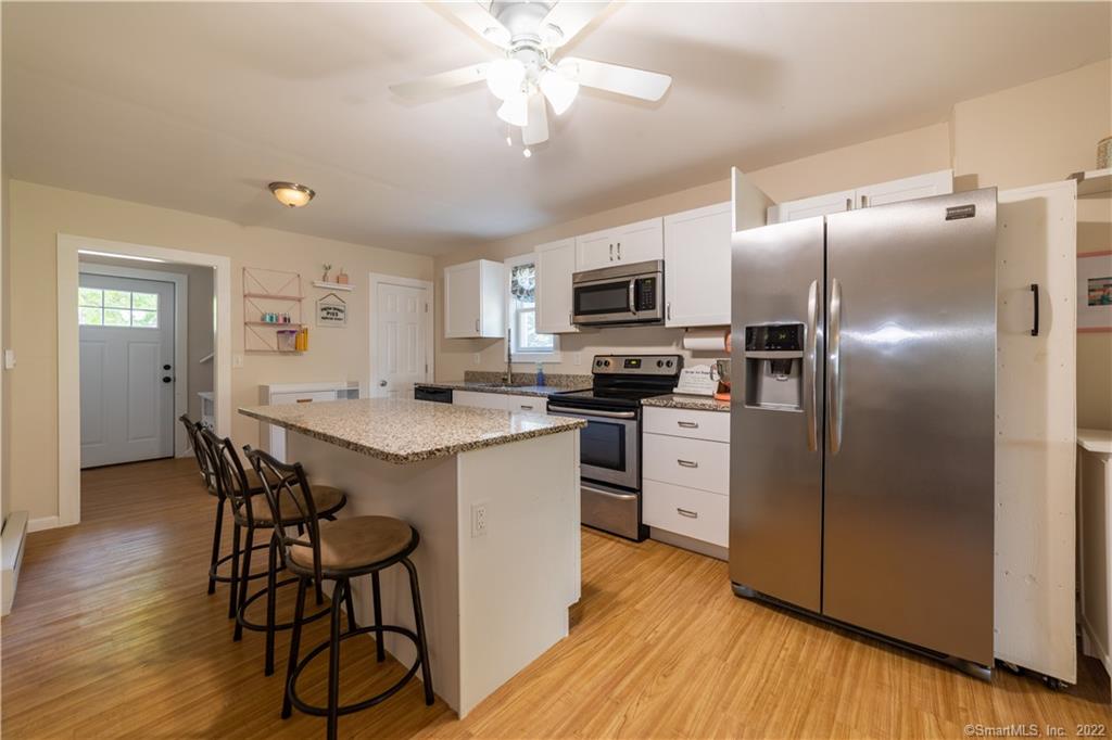 75 Oneco Avenue New London CT 06320