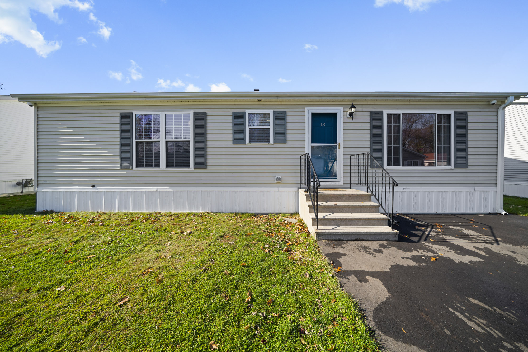 18 Laurel Circle East Windsor CT 06088