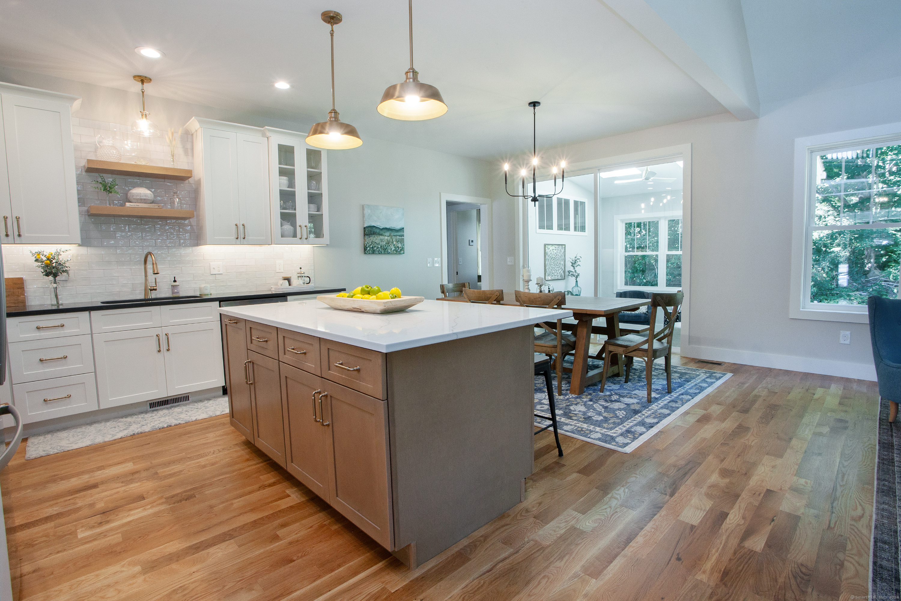 49 Applegate Lane Canton CT 06019