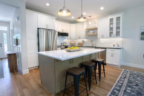 49 Applegate Lane Canton CT 06019