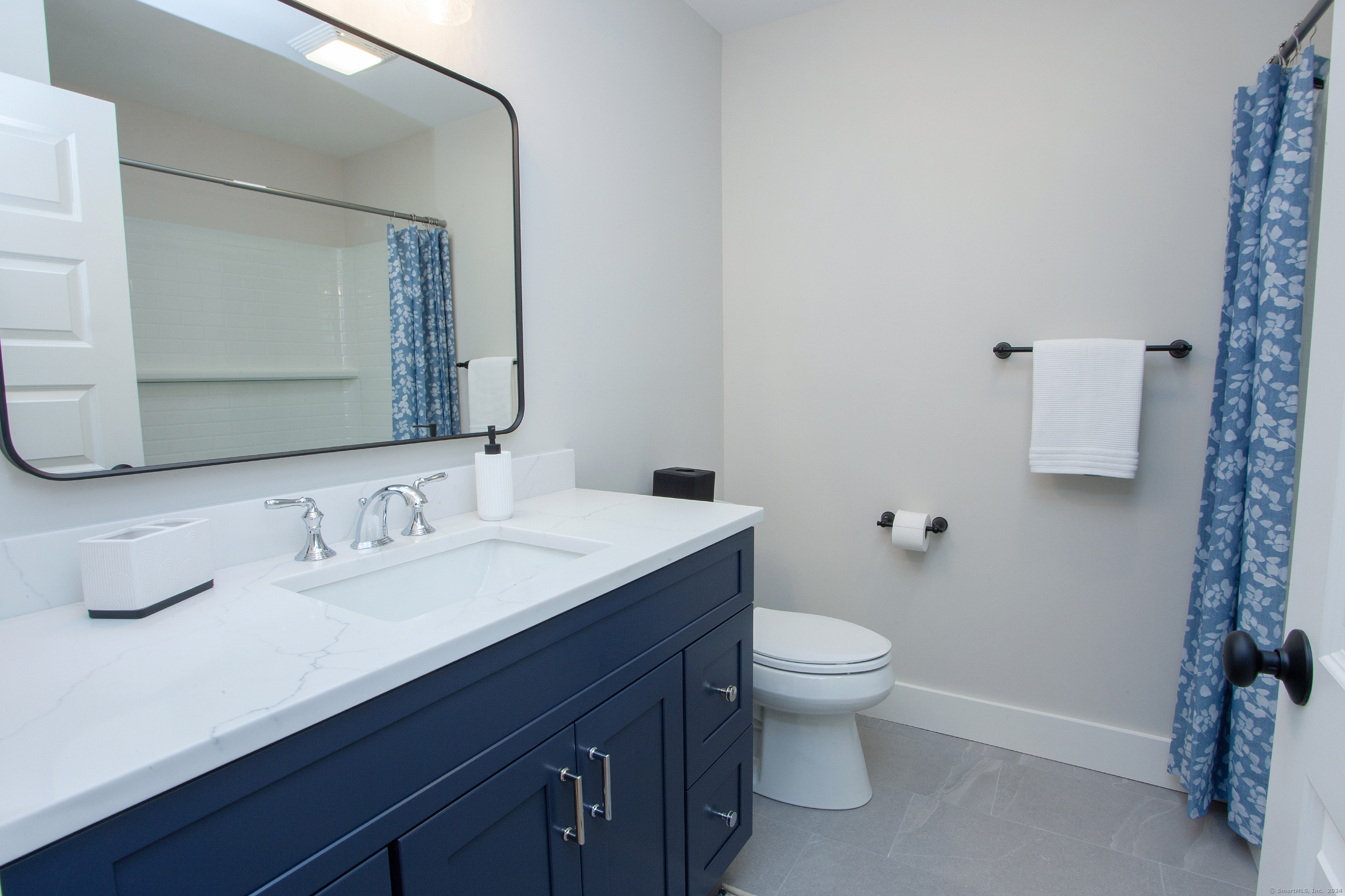 49 Applegate Lane Canton CT 06019