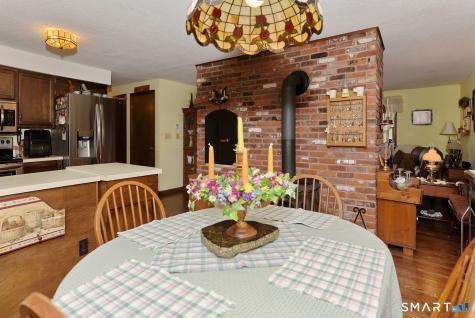 68 Colchester Avenue East Hampton CT 06424