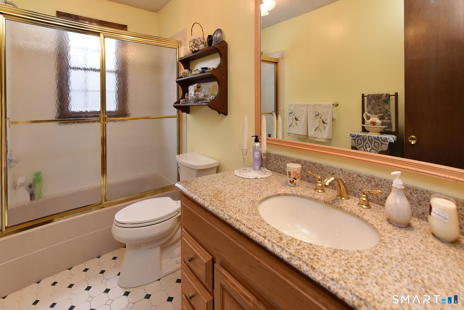 68 Colchester Avenue East Hampton CT 06424