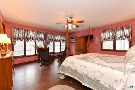 68 Colchester Avenue East Hampton CT 06424