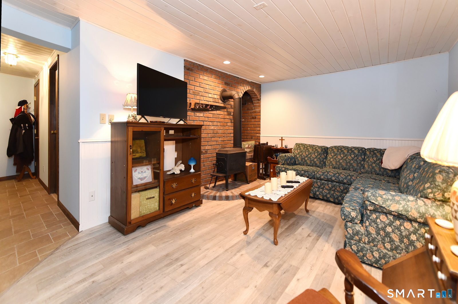 68 Colchester Avenue East Hampton CT 06424