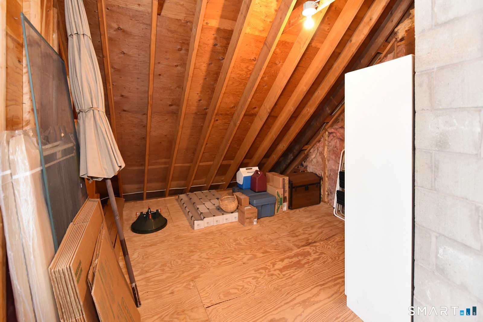 68 Colchester Avenue East Hampton CT 06424