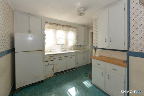 236 East Waterbury Road Naugatuck CT 06770
