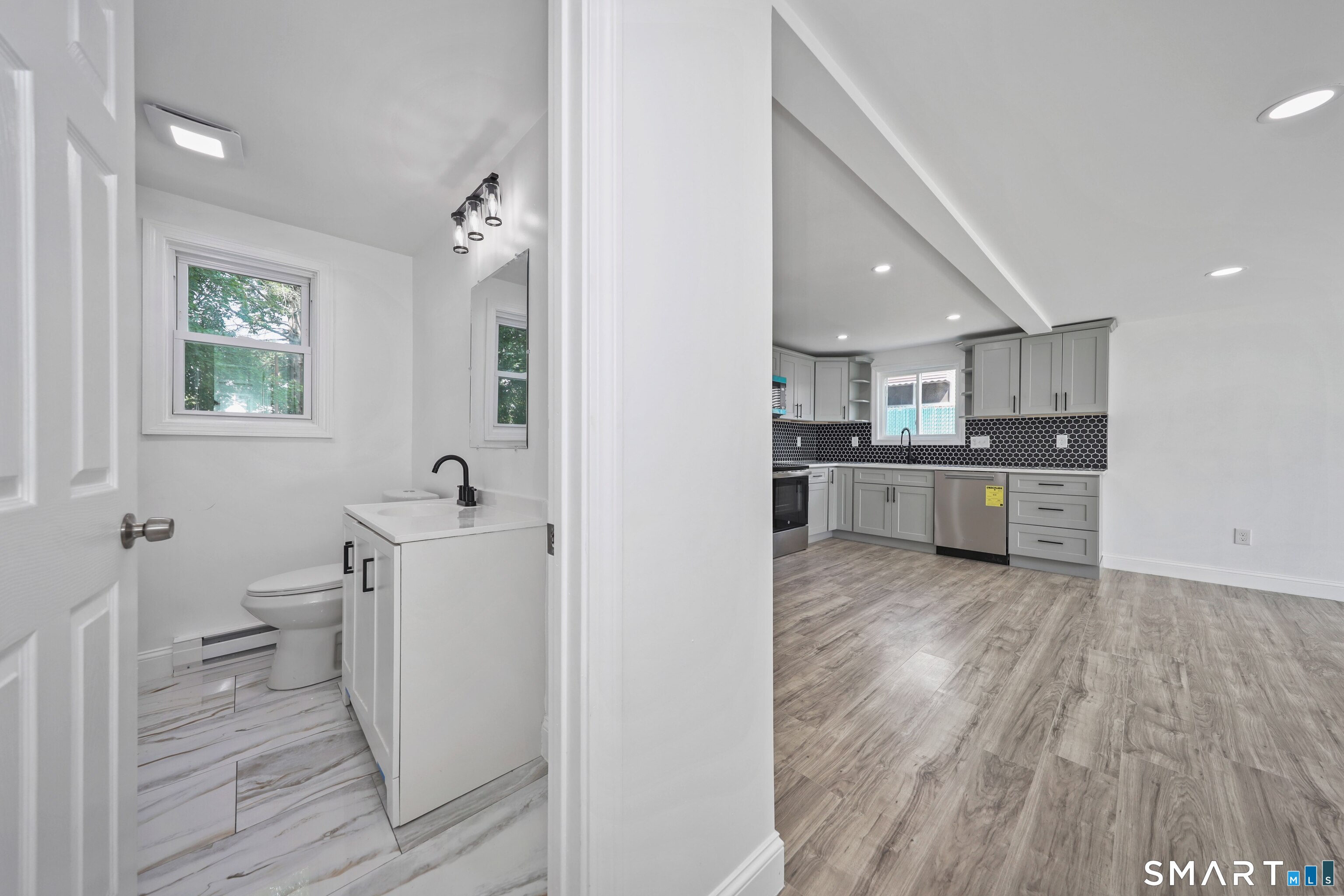 124 Mansfield Avenue New Britain CT 06051