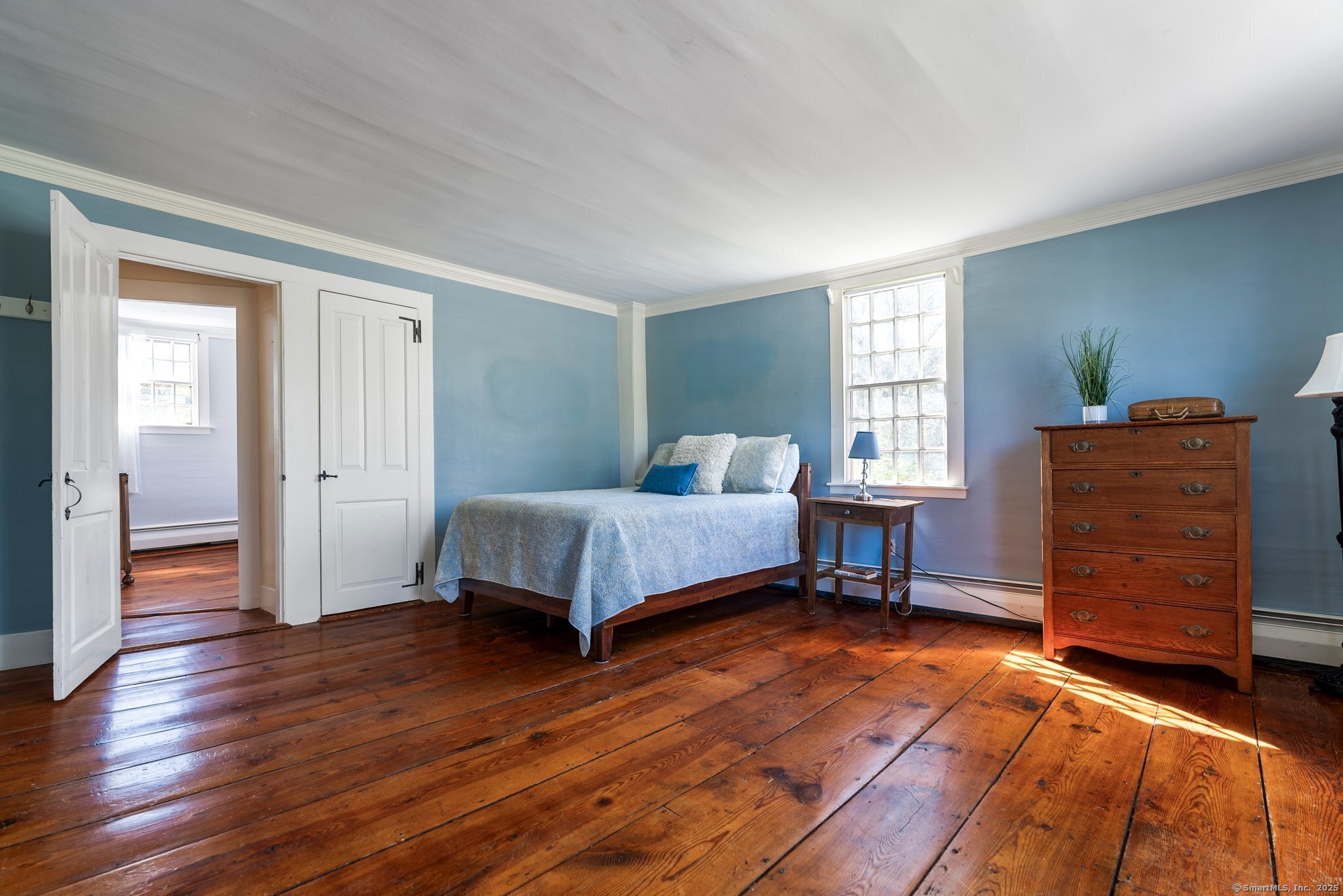 1696 Main Street Glastonbury CT 06033