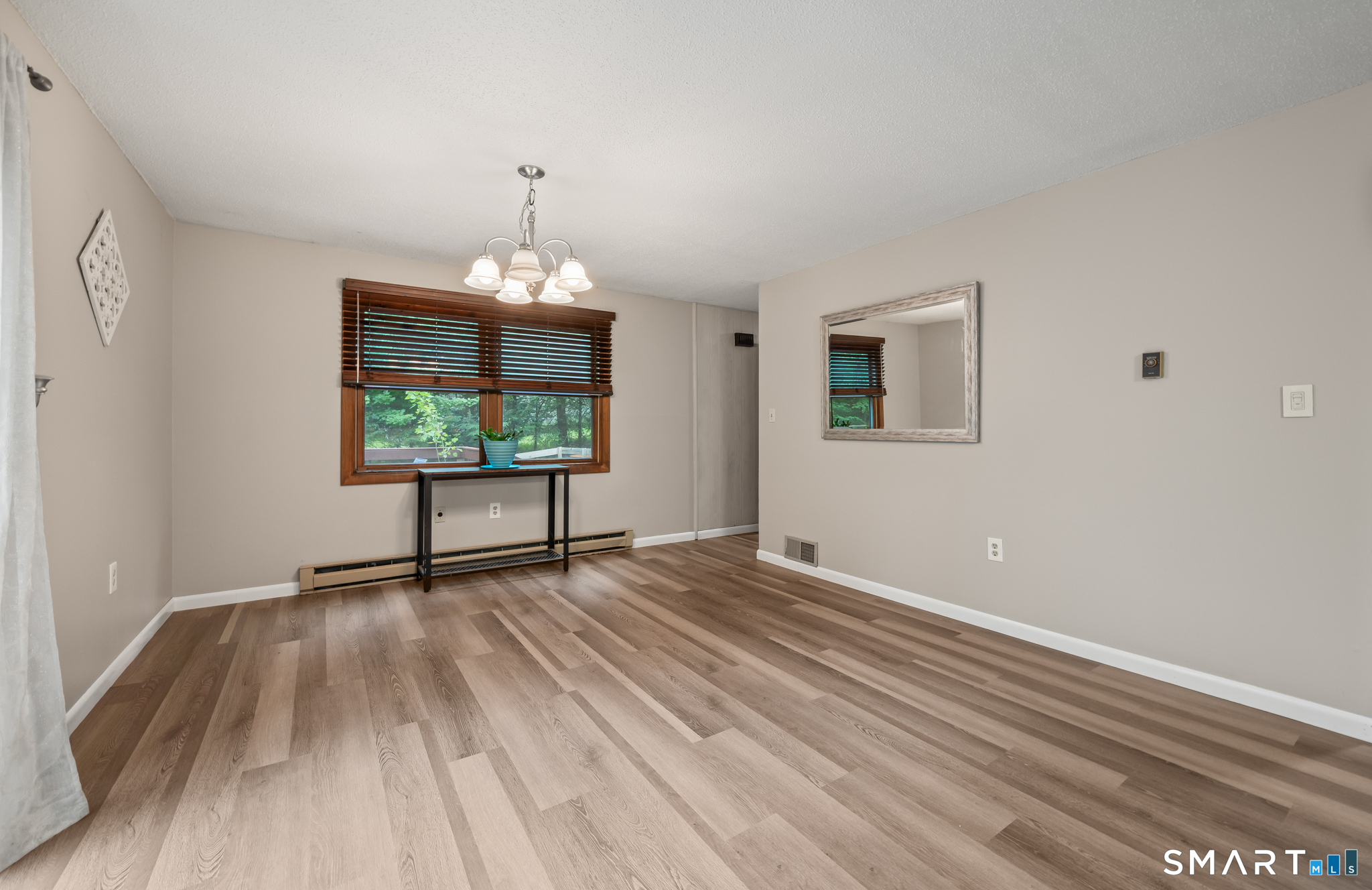 14 Jerome Avenue Burlington CT 06013