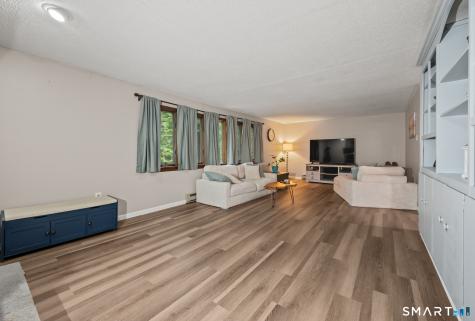 14 Jerome Avenue Burlington CT 06013