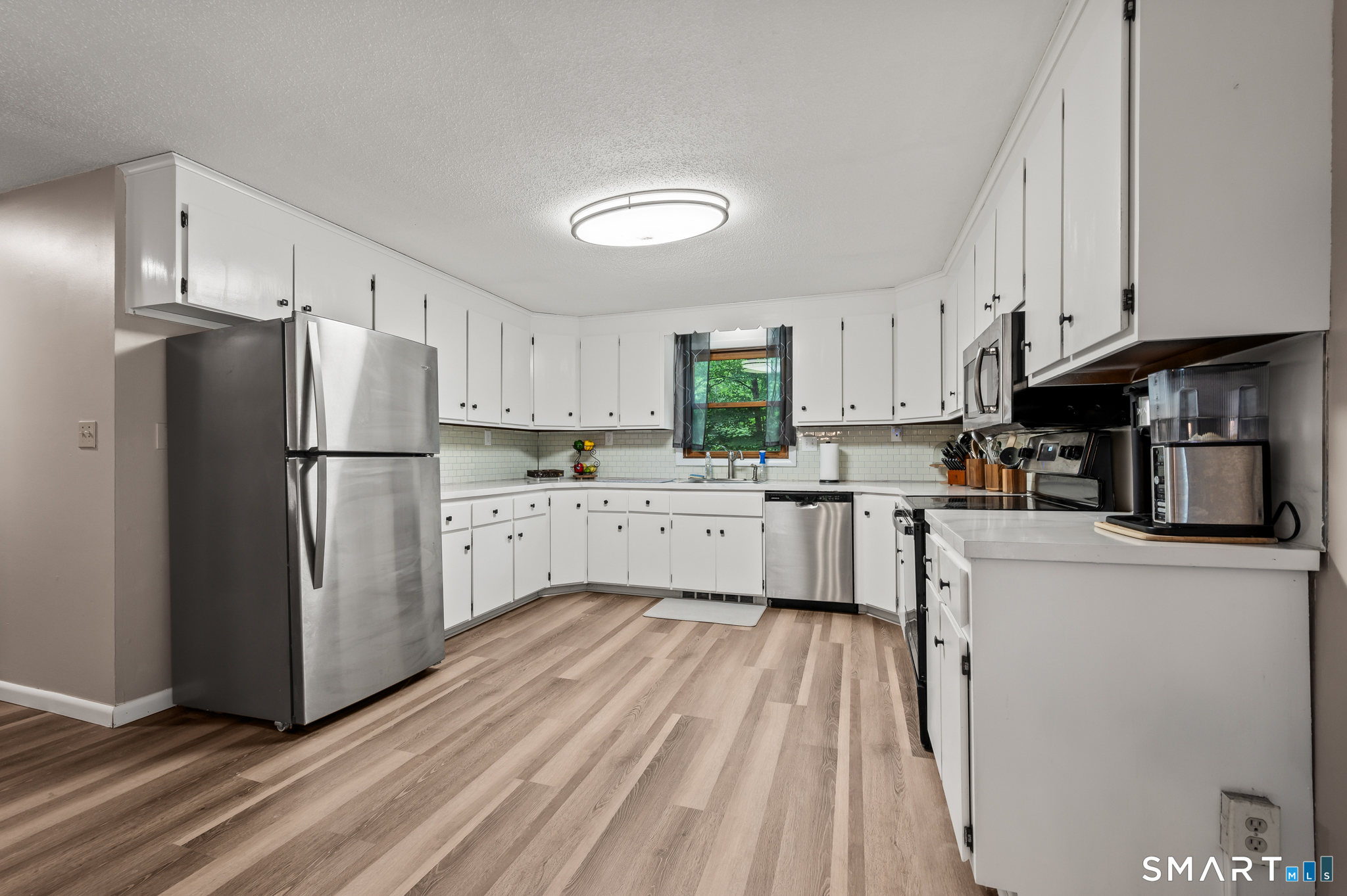 14 Jerome Avenue Burlington CT 06013
