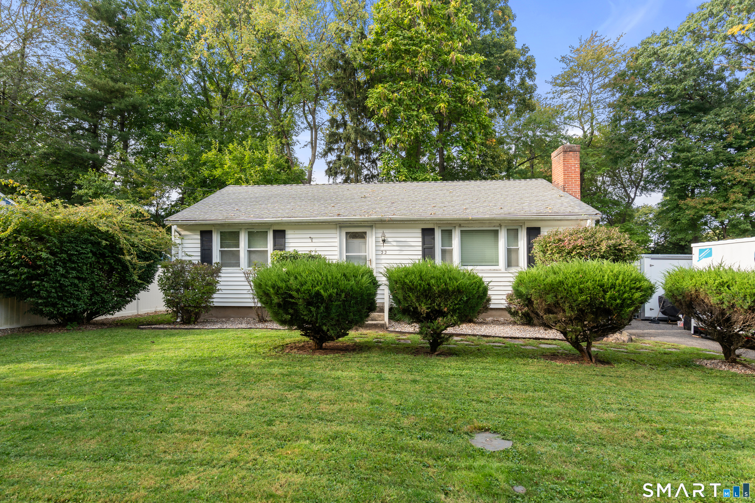 22 Brookdale Avenue Bloomfield CT 06002