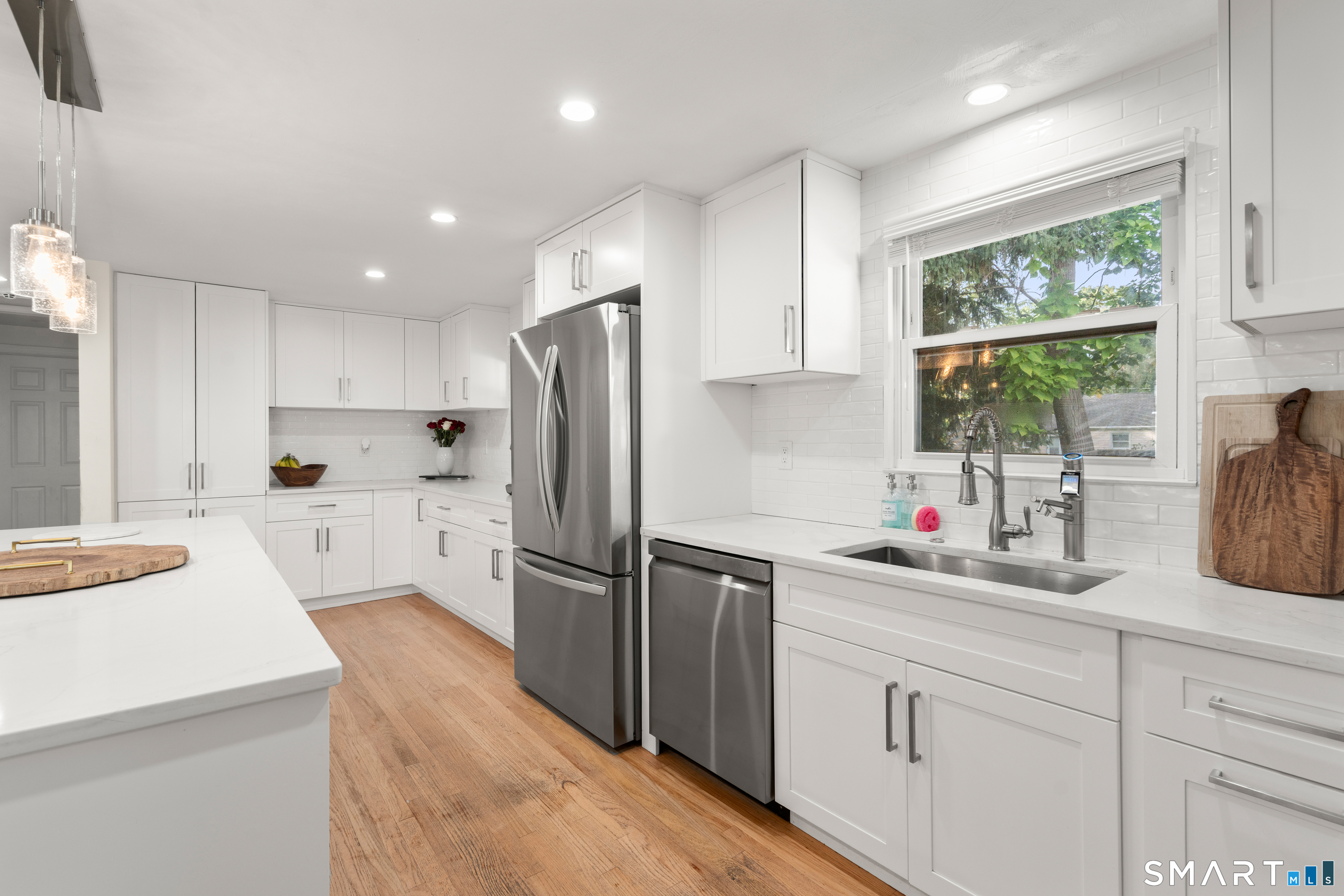 22 Brookdale Avenue Bloomfield CT 06002