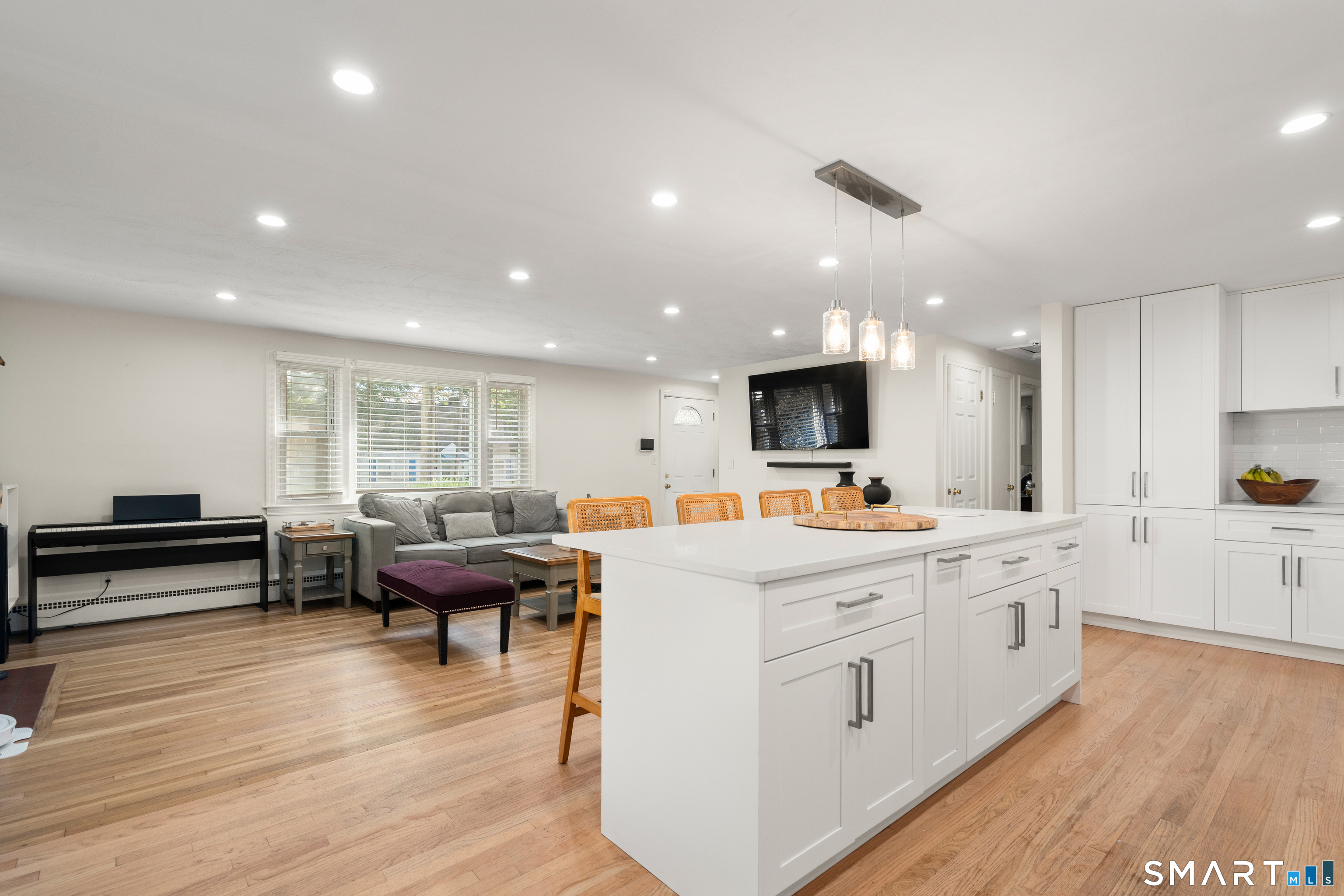 22 Brookdale Avenue Bloomfield CT 06002