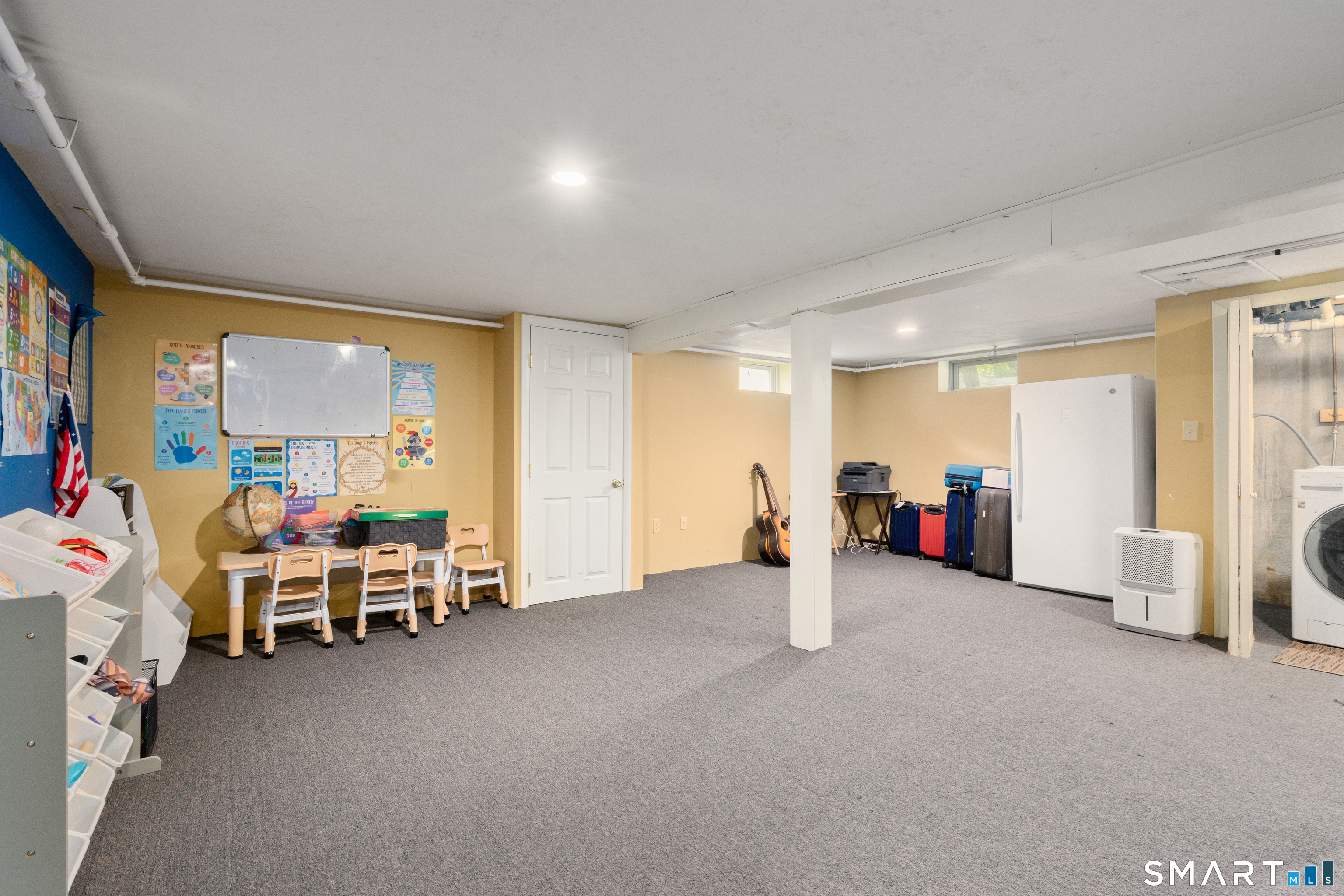 22 Brookdale Avenue Bloomfield CT 06002