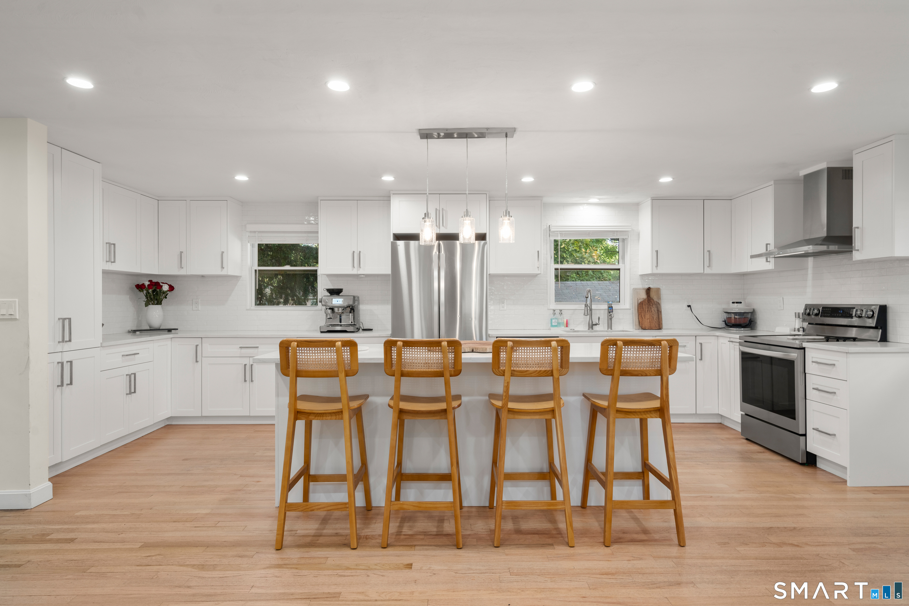 22 Brookdale Avenue Bloomfield CT 06002