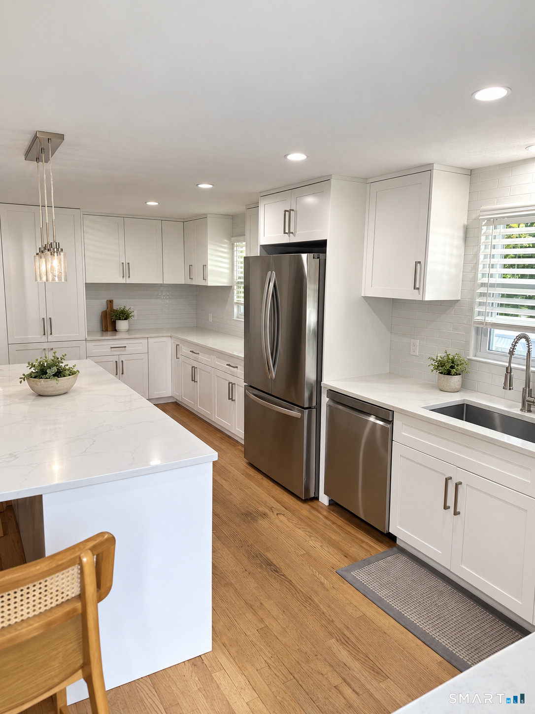 22 Brookdale Avenue Bloomfield CT 06002