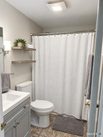 22 Brookdale Avenue Bloomfield CT 06002