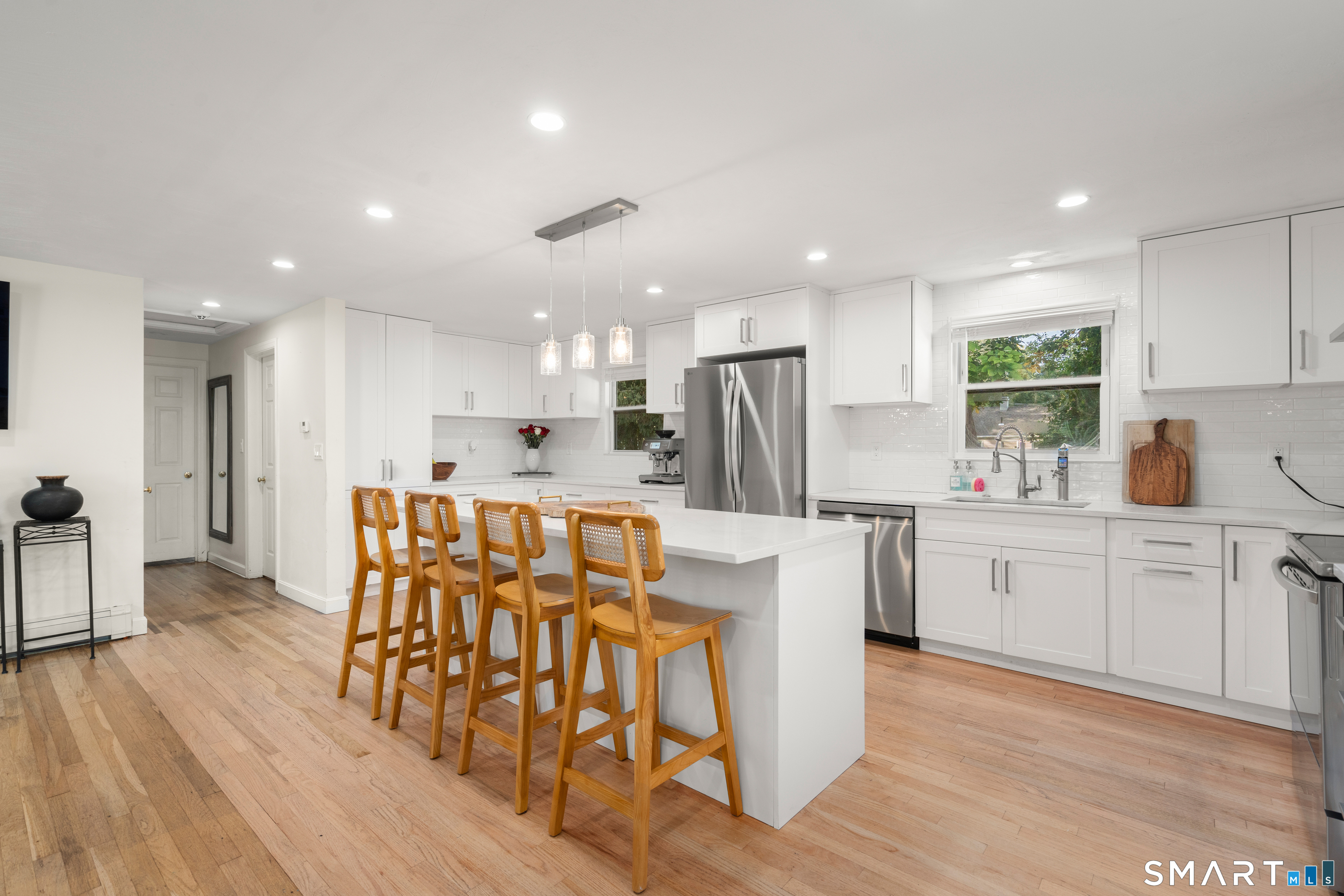 22 Brookdale Avenue Bloomfield CT 06002