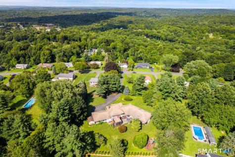 18-A Governors Lane Bethel CT 06801