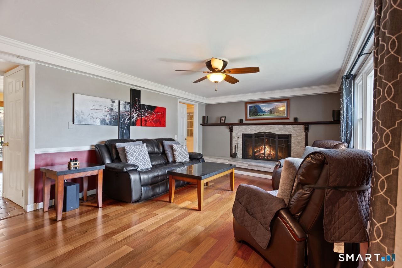 18-A Governors Lane Bethel CT 06801