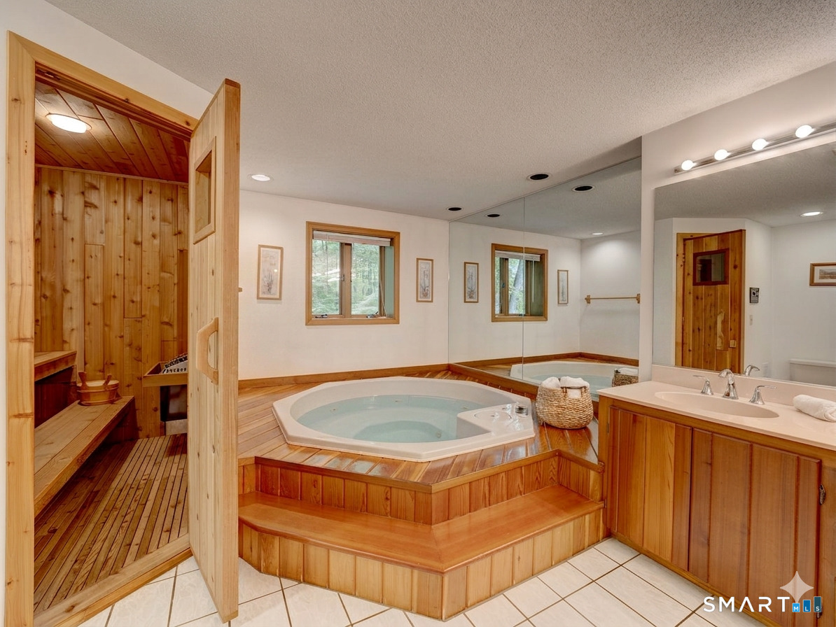 99 Knollwood Drive Glastonbury CT 06033