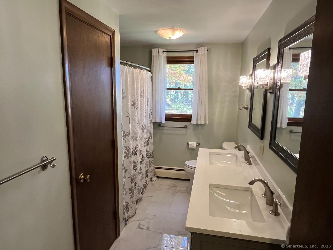 34 Stonehenge Drive Windsor CT 06095