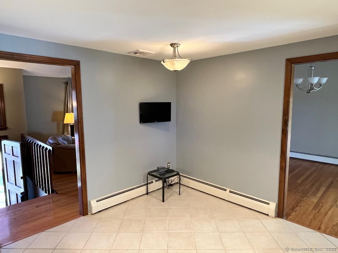 34 Stonehenge Drive Windsor CT 06095