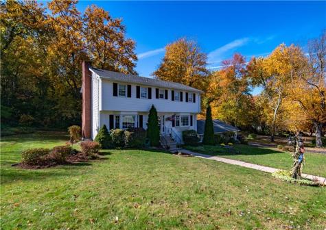 93 Lockwood Drive Watertown CT 06795