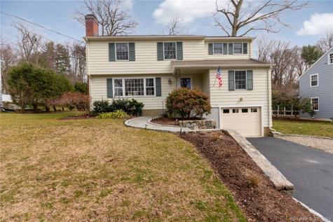 37 Limerick Road Fairfield CT 06824