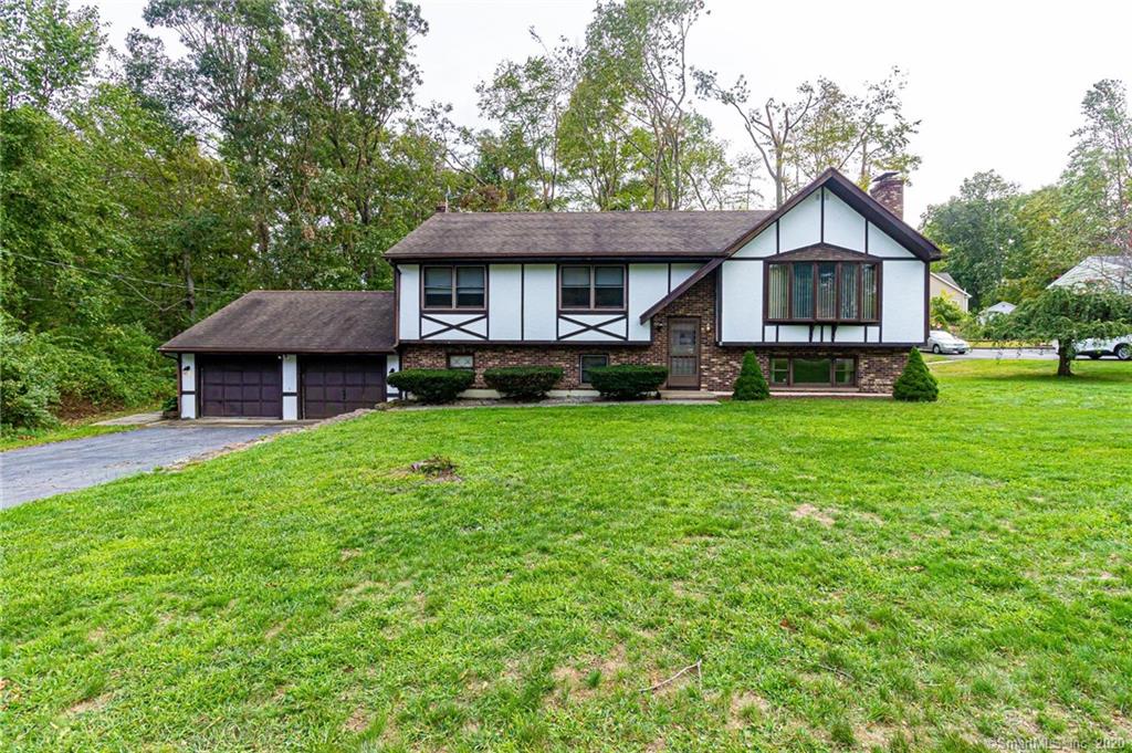 18 Jardin Drive East Haven CT 06513