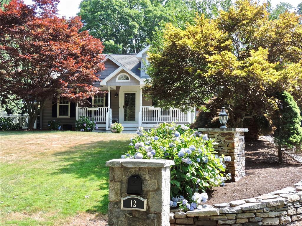 12 Mott Hill Road East Hampton CT 06424