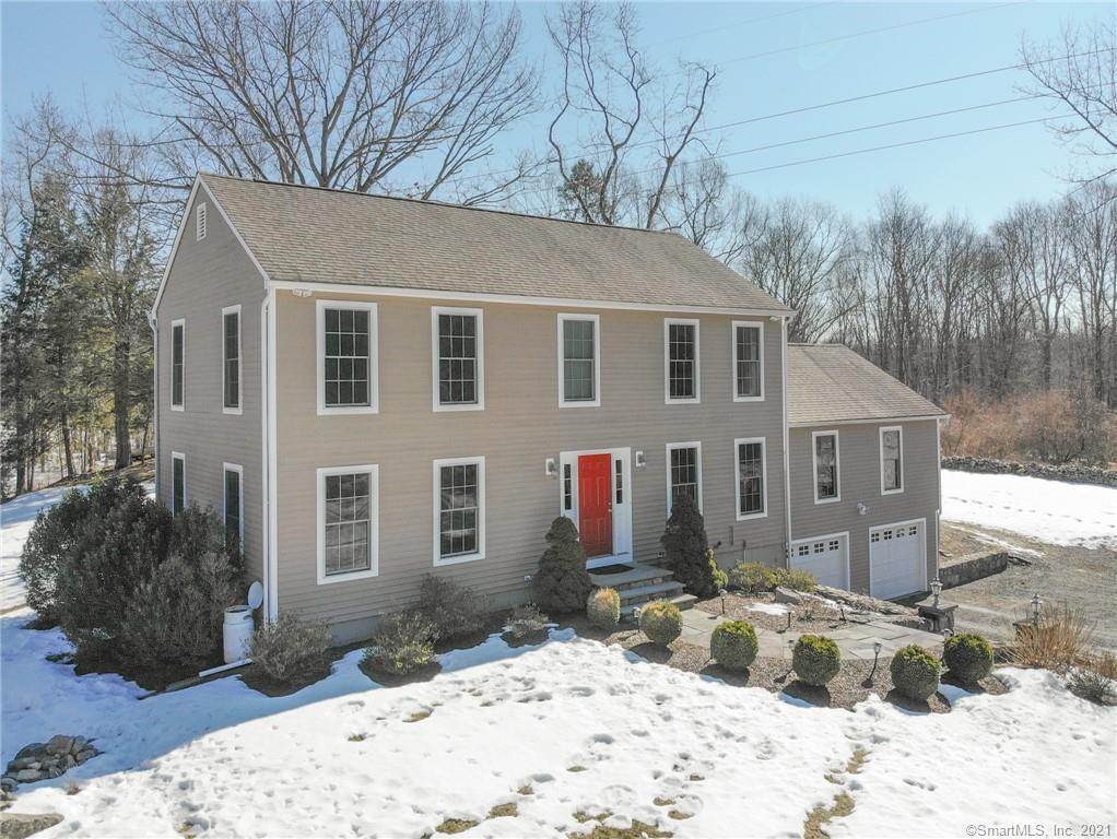 7 Black Walnut Drive Newtown CT 06470