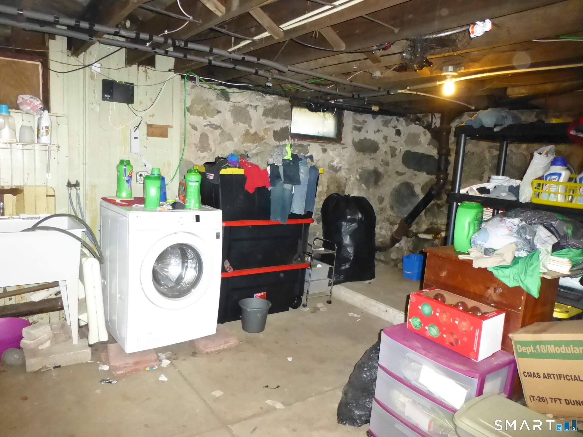 240 Vauxhall Street New London CT 06320