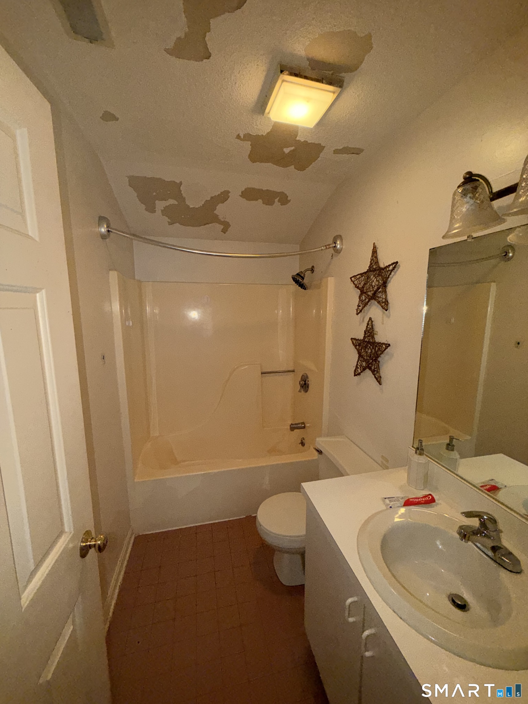 34 Bridle Circle Torrington CT 06790