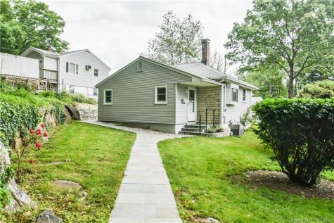 64 Whitecroft Lane Waterbury CT 06705