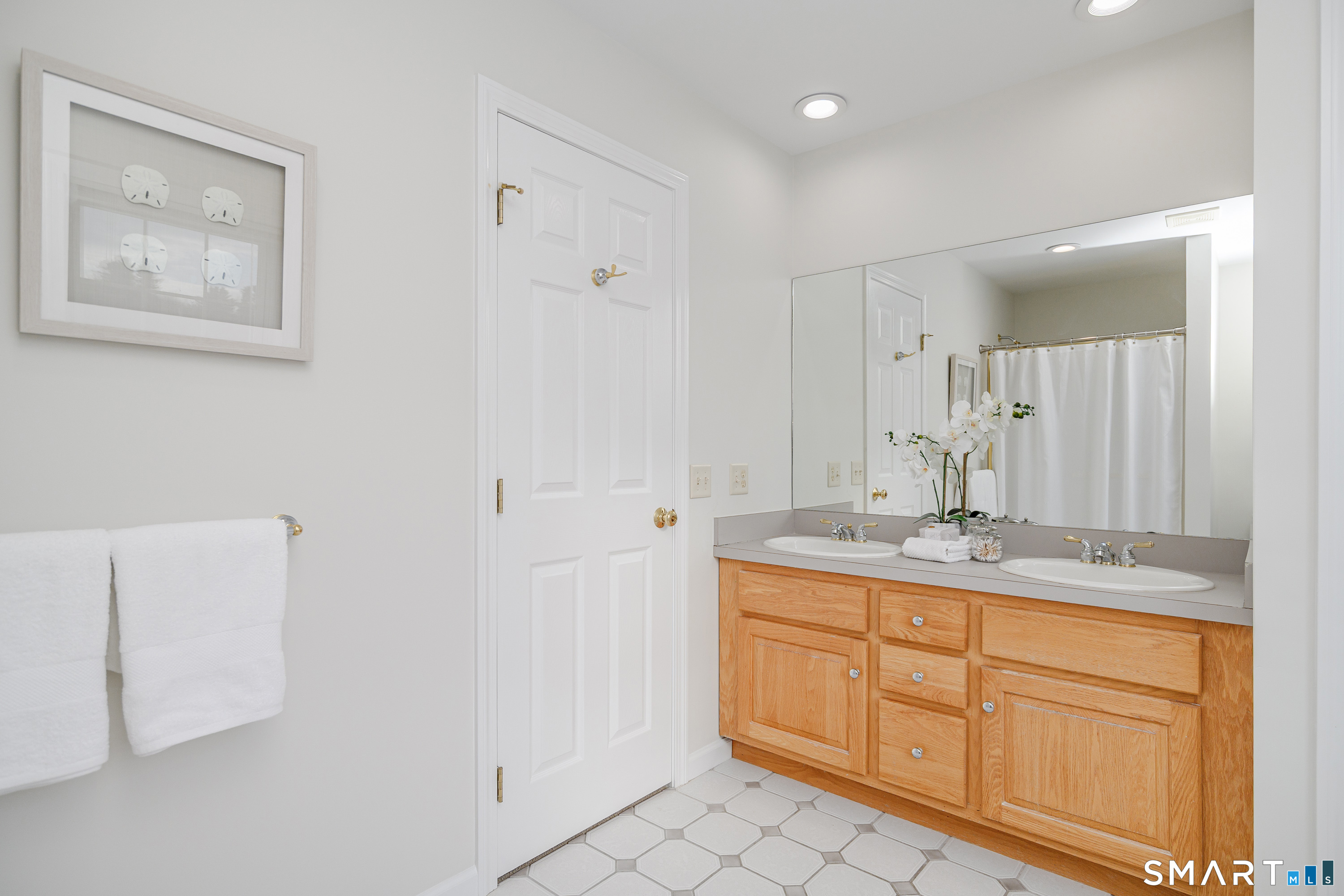 73 Dodgingtown Road Newtown CT 06470