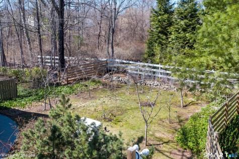 1800 Moose Hill Road Guilford CT 06437