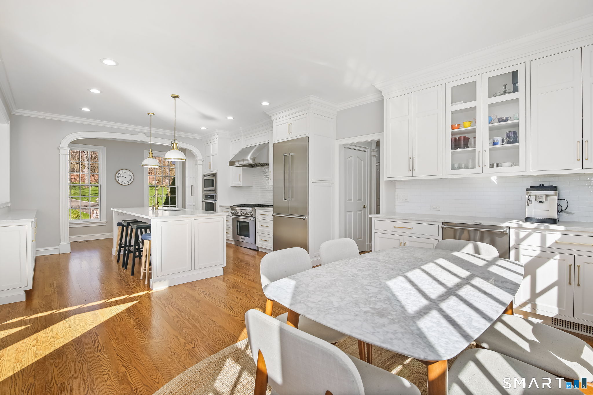 323 Smith Ridge Road New Canaan CT 06840