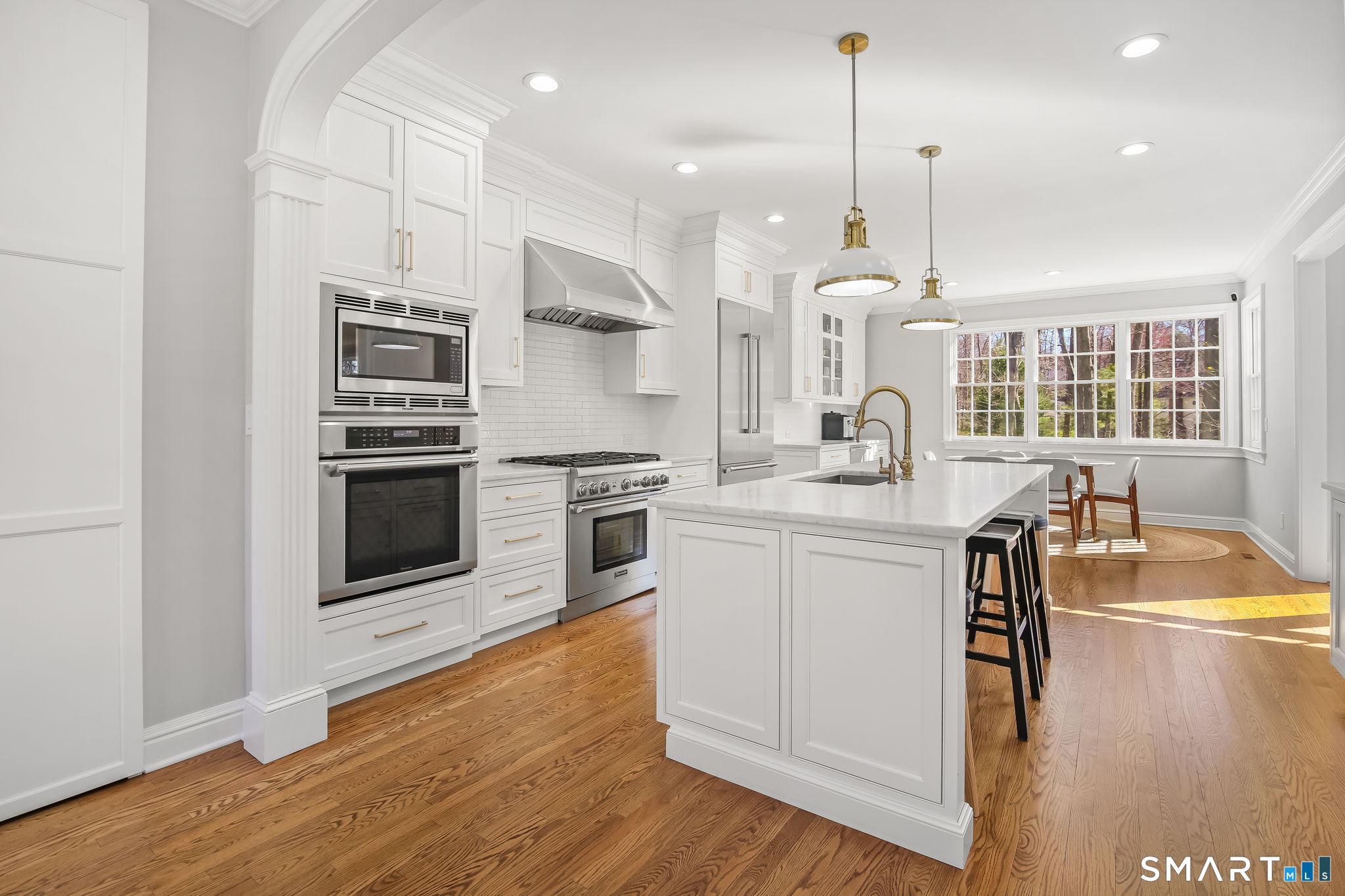 323 Smith Ridge Road New Canaan CT 06840