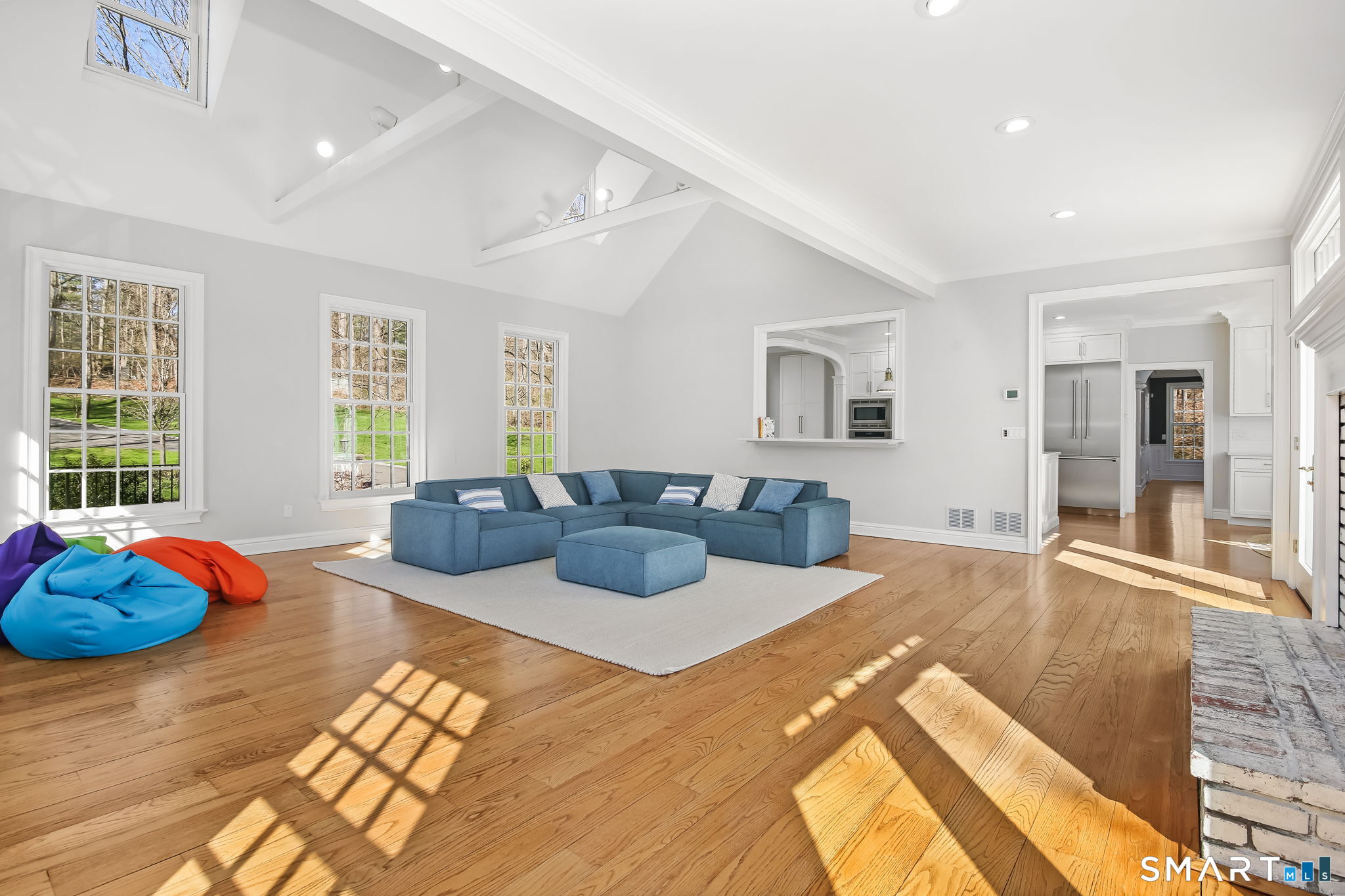 323 Smith Ridge Road New Canaan CT 06840