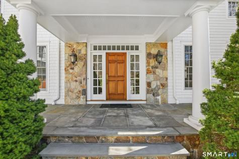 323 Smith Ridge Road New Canaan CT 06840
