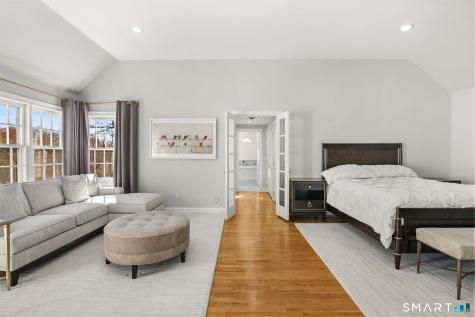 323 Smith Ridge Road New Canaan CT 06840